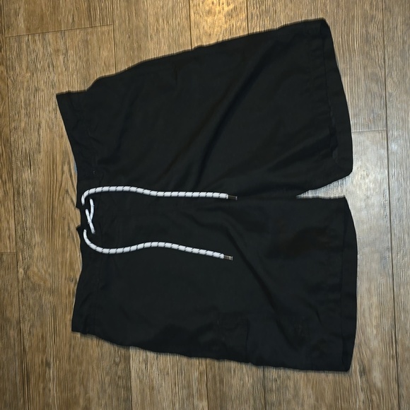 EUC Goodfellow and co. Men,'s shorts - Picture 13 of 15